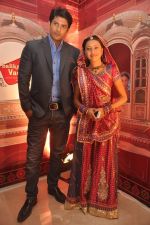 Pratyusha Banerjee, Siddharth Shukla at Balika Vadhu 1000 episode bash in Mumbai on 14th May 2012 (25).JPG